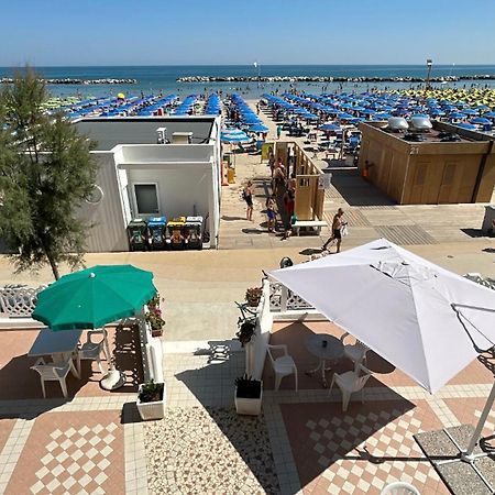 Hotel Bartolini Bellaria-Igea Marina Buitenkant foto