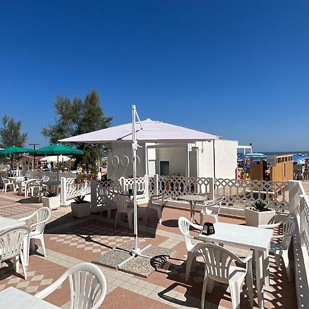 Hotel Bartolini Bellaria-Igea Marina Buitenkant foto