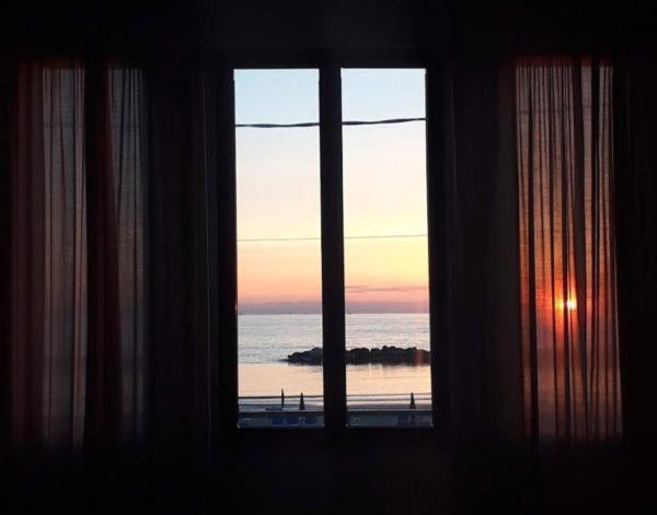 Hotel Bartolini Bellaria-Igea Marina Buitenkant foto