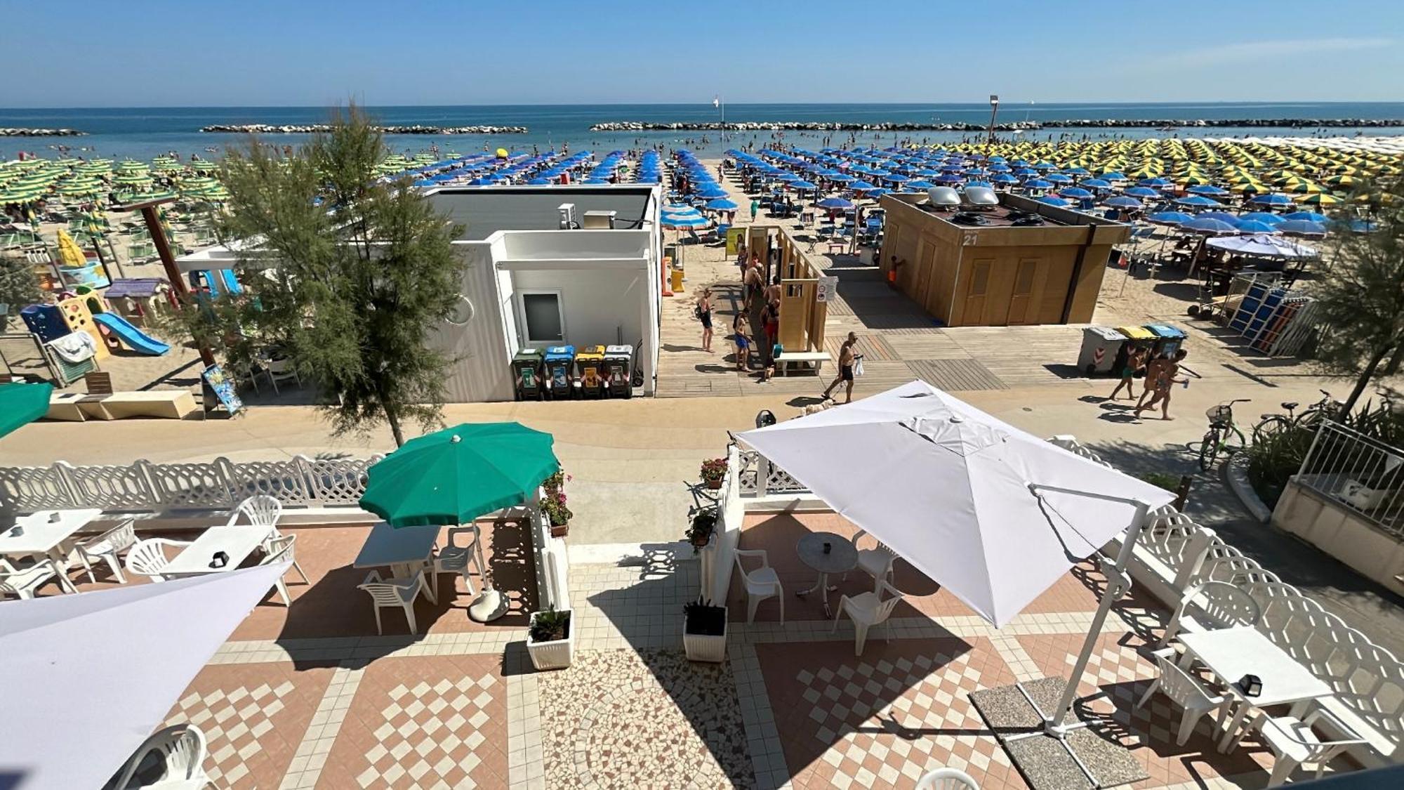 Hotel Bartolini Bellaria-Igea Marina Buitenkant foto